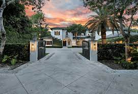 GATED COMMUNITY WITH MULTI TIER SECURITY